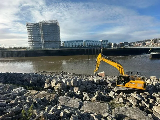 SA1 - Revetment Improvement Works at the Lock