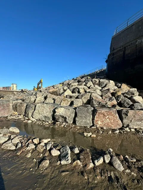 SA1 - Revetment Improvement Works at the Lock